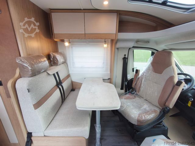 Half-integraal camper LMC Cruiser V 646 G,  Längsbetten, Navi,Automatik
