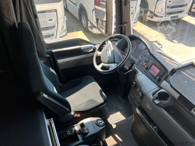Standard tractor unit MAN TGX 18.480 * RETARDER * EURO 6 * NAVI* ACC