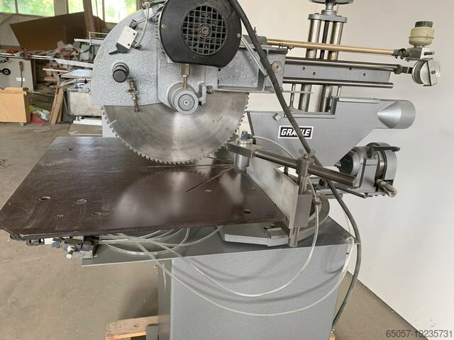 Scie circulaire à coupe transversale et scie à onglet Graule ZN 170 NS