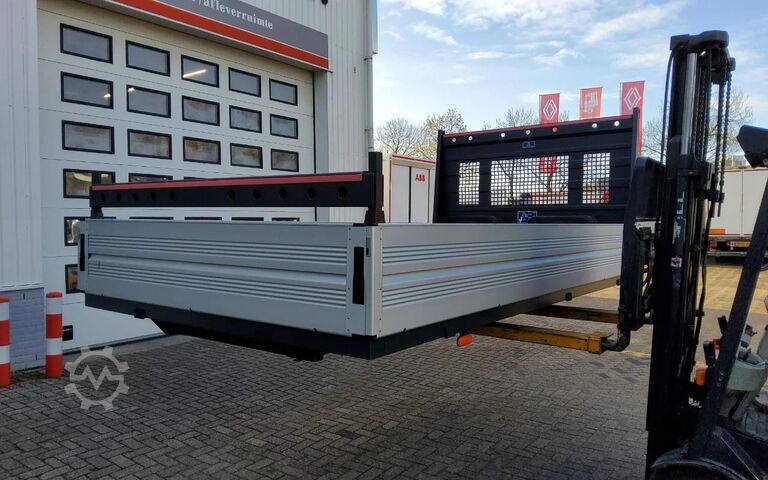 Flatbed Renault OPEN LAADBAK LENGTE 3.80 METER