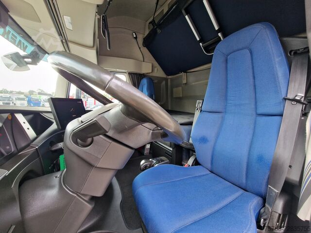 Standard-SZM Volvo FH 13.500 Globetrotter XL 6x2 - PTO/Hydraulic -...