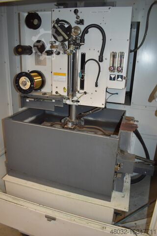 Maskine til erodering af tråd matra Robocut CX-OC
