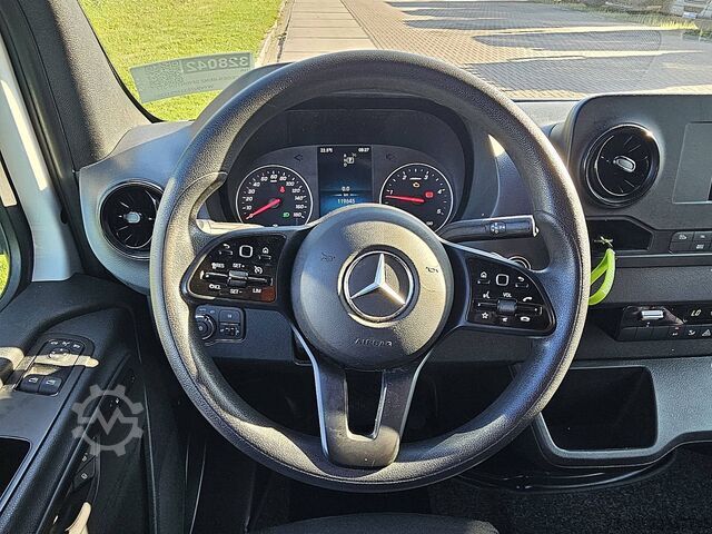 Kombi med högt tak MERCEDES-BENZ SPRINTER 317 L2H2 RWD Automaat
