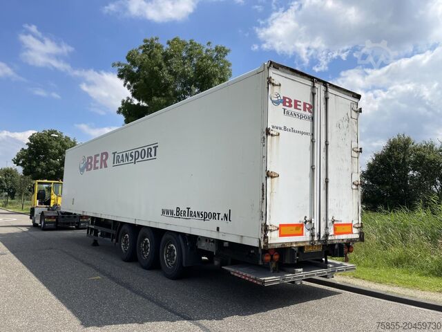 Kuffert Spier SGL390 Closed Box / Discbrakes / NL Trailer