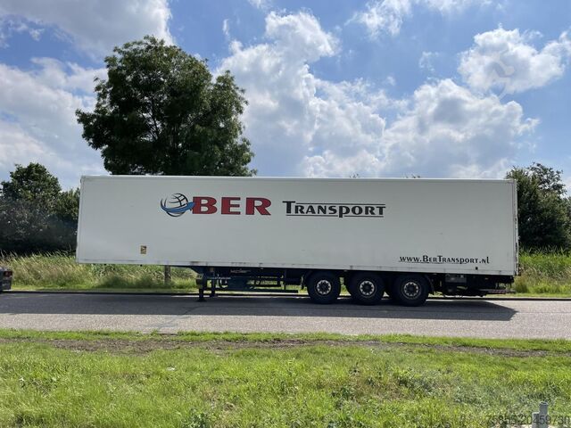 Kuffert Spier SGL390 Closed Box / Discbrakes / NL Trailer