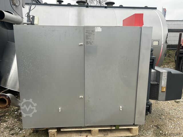 Viessmann Vitorond 440kw. Lage temperatuur. Gas- of oliebrander mogelijk Viessmann Vitorond 440kw. Niedertemperatur. Gas oder Ölbrenner möglich Viessmann Vitorond 440kw. Niedertemperatur. Gas oder Ölbrenner möglich