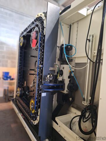 Poziome centrum obróbcze AVEREX HS 450 K