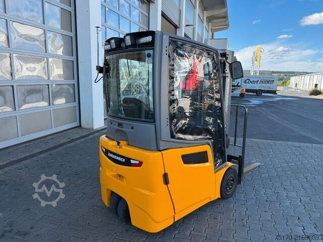 Heftruck Jungheinrich EFG 215 / Triplex: 4.25m! / SS / nur 2.865h!