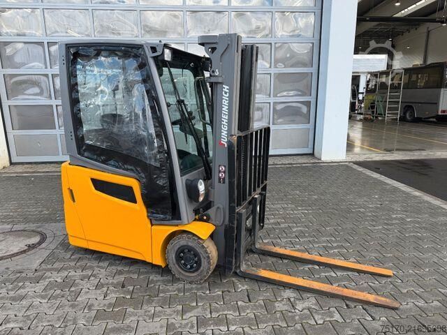 Heftruck Jungheinrich EFG 215 / Triplex: 4.25m! / SS / nur 3.092h!