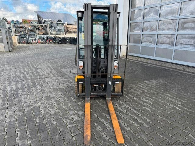 Heftruck Jungheinrich EFG 215 / Triplex: 4.25m! / SS / nur 3.092h!