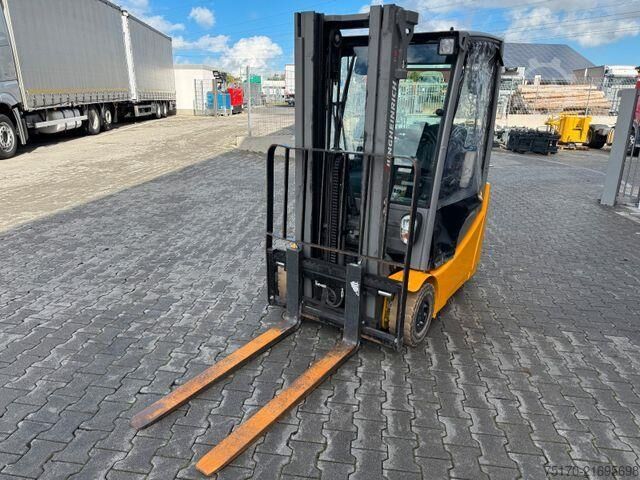 Heftruck Jungheinrich EFG 215 / Triplex: 4.25m! / SS / nur 3.092h!