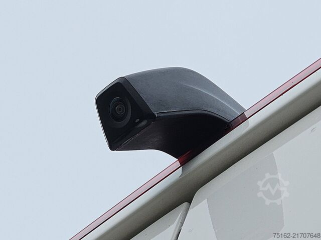 Kombi s vysokou střechou VOLKSWAGEN CRAFTER 35 2.0 L3H3 140Pk Automaat!