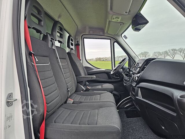 Bőrönd IVECO DAILY 35C16 3.0 L 160 LAADKLEP