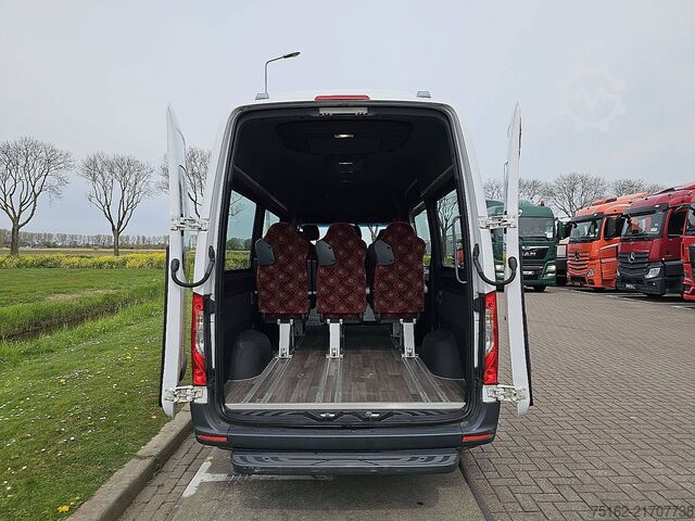 Passenger transportation MERCEDES-BENZ SPRINTER 314 L2H2 9-Pers 2x Airco