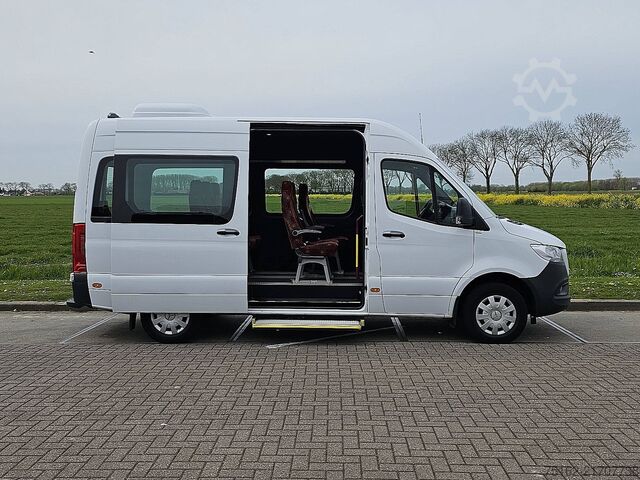 Passenger transportation MERCEDES-BENZ SPRINTER 314 L2H2 9-Pers 2x Airco