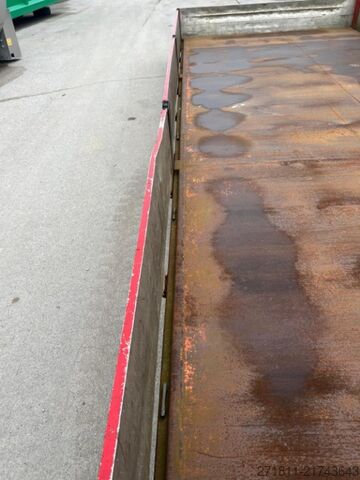 Kampós konténer  CONTAINER SCARRABILE A PIANALE CON SPONDE