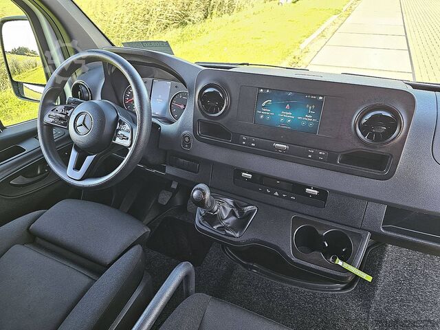 Bakwagen MERCEDES-BENZ SPRINTER 317 L3 Bakwagen Laadklep Spoiler Mbux ...