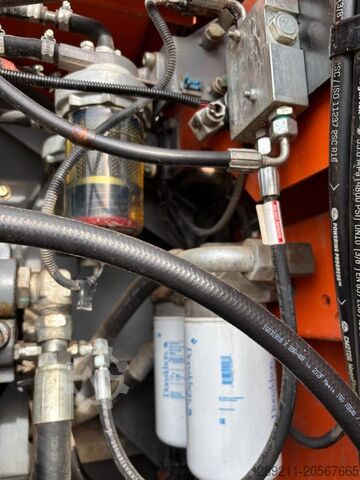 Pelle sur chenilles Hitachi ZX 490 LC H-6