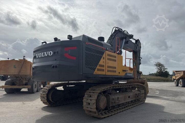 Pelle sur chenilles Volvo EC 750 EL