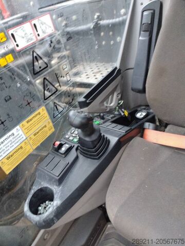 Pelle sur chenilles Volvo ECR 145 EL