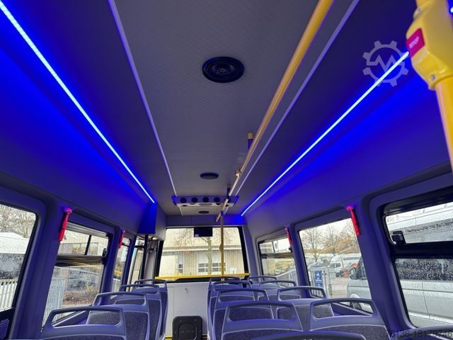 Autocarro urbano MERCEDES-BENZ eSprinter Linienbus Rollstuhl 15+10 Niederflur