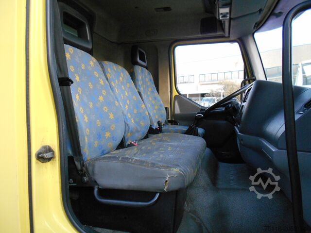 Camión con carrocería personalizada Renault MIDLUM 180.10 - FURGONE NEGOZIO