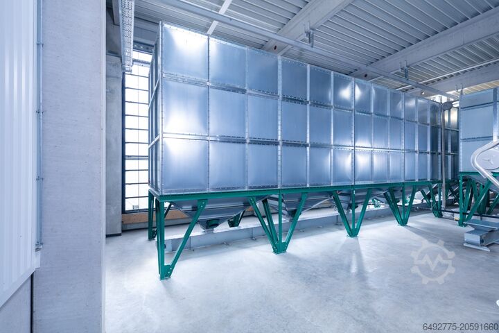 Impianto di stoccaggio per cereali con tecnologia di trasporto Horn / Rako 