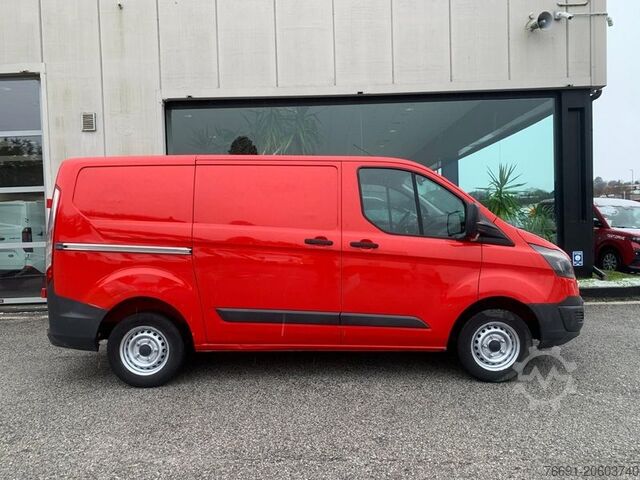 Bestelwagen Ford Custom 270 Van L1 H1 -