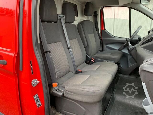 Bestelwagen Ford Custom 270 Van L1 H1 -