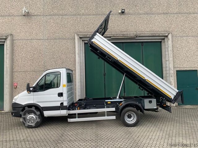 Kiepwagen bestelauto Iveco Daily 60C150 Ribaltabile - Patente C -