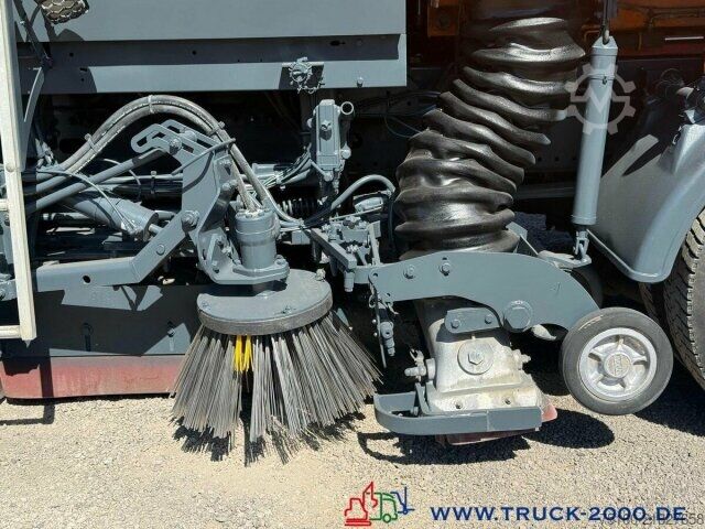 Gatusopmaskin MAN Johnston VT500 Dual Rechts/Links + Separat Motor