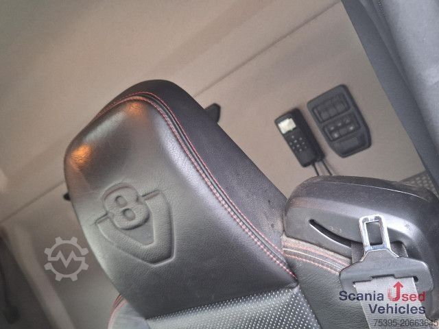 Timberbil Scania R 580 B6x4NB+Epsilon M12 Z