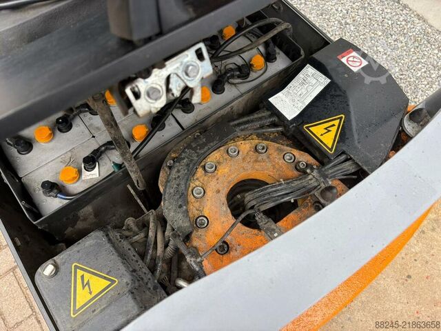 VS-22848 Carrello elevatore elettrico triplex Still RX50-13 STILL RX50-13
