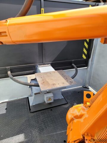 Kompakt svetscell med manuell vridbord ABB Robotics Kompaktschweißzelle IRB 140