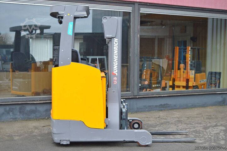 Chariot élévateur Jungheinrich ETV 110