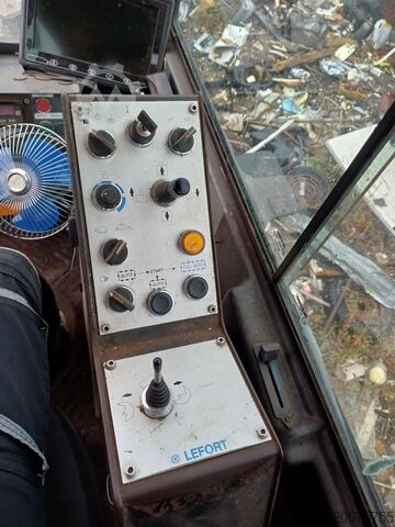 Cesoia per rottami LEFORT MOBILE 500