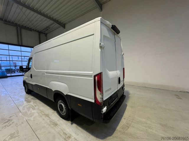 Panelvan IVECO Daily 35S16 Kastenwagen 3 stück *Klima*