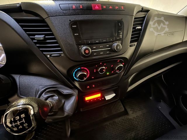 Furgoneta IVECO Daily 35S16 Kastenwagen *Klima.*Ahk*