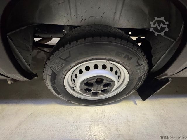 Panelvan IVECO Daily 35S16 Kastenwagen *Klima.*Ahk*