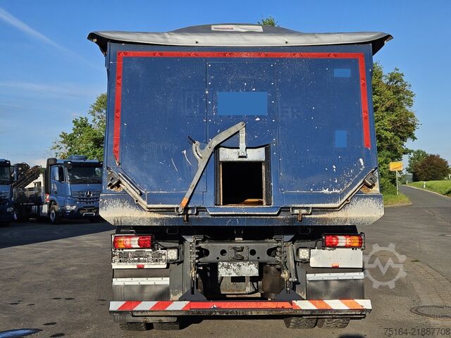 Wywrotka Mercedes-Benz Arocs 3251