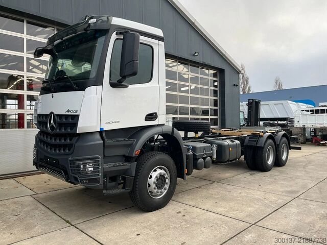 Podvozek s kabinou Mercedes-Benz Arocs 4045 6x4 Chassis Cabin