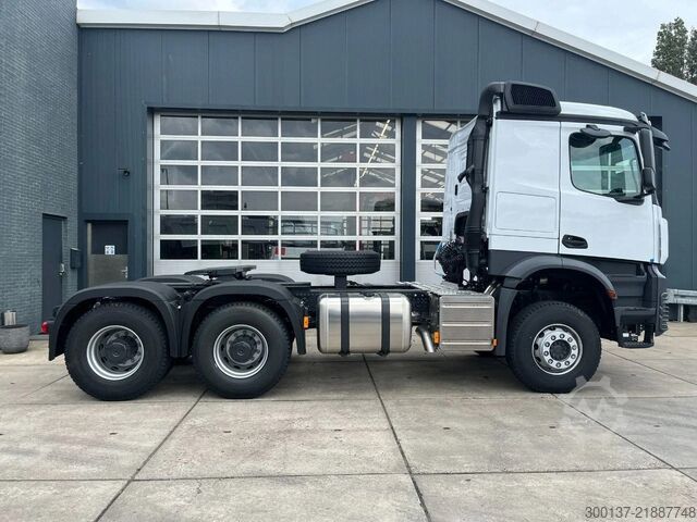 Padrão-SZM Mercedes-Benz Actros 3348 S 6x4 Tractor Head
