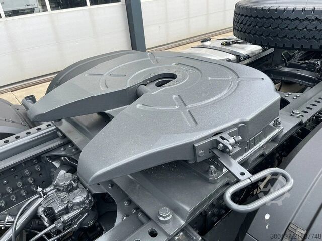 Padrão-SZM Mercedes-Benz Actros 3348 S 6x4 Tractor Head