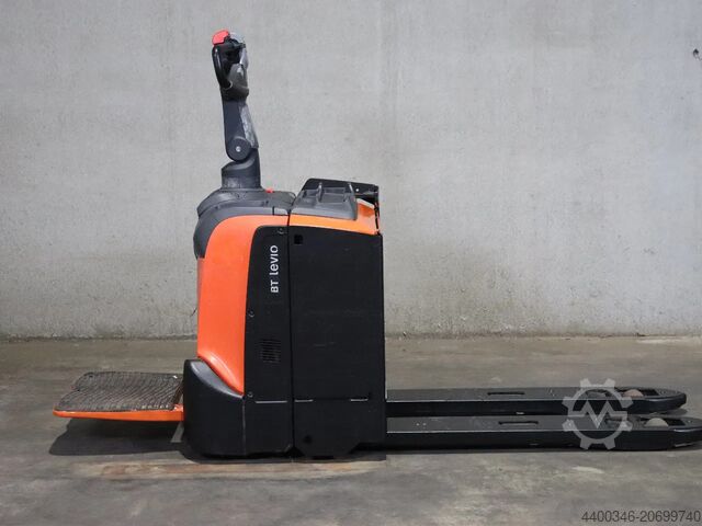 Pallet truck BT LPE200