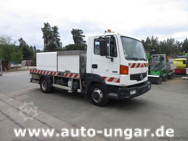 Yüksek basınçlı temizleyici Nissan Atleon 70.14 mit Hochdruckreiniger Wass