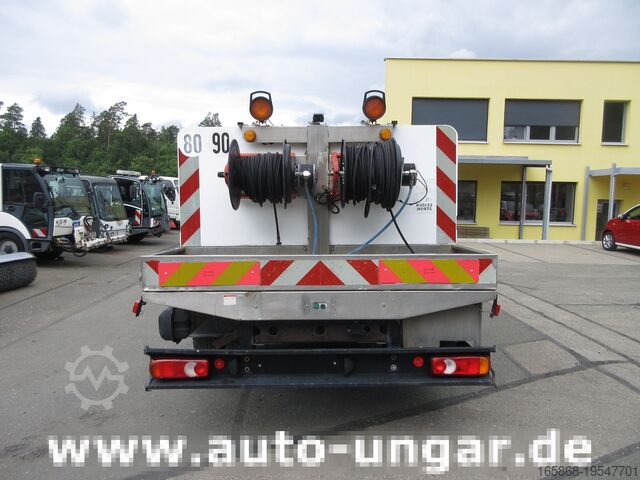 Yüksek basınçlı temizleyici Nissan Atleon 70.14 mit Hochdruckreiniger Wass