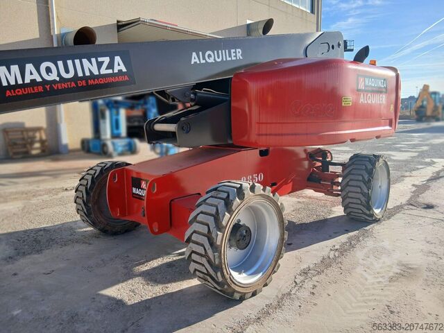 Telescopic boom lift Genie S65