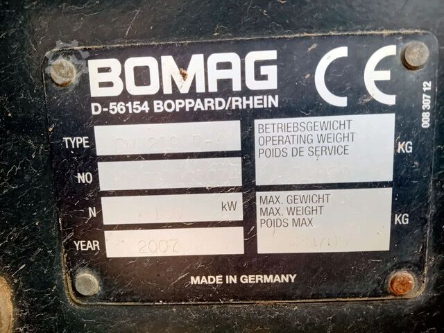 Single drum roller BOMAG BW219D4