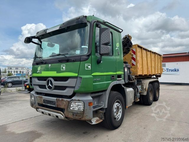 Autocamion basculant tridirecțional MERCEDES-BENZ ACTROS 2644 * 6 X 4 * HIAB KRAN 10 M * B&B *EPS