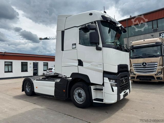 Standard dragbil RENAULT T 520 HIGH * RETARDER * STANDKLIMA * GEPFLEGT *